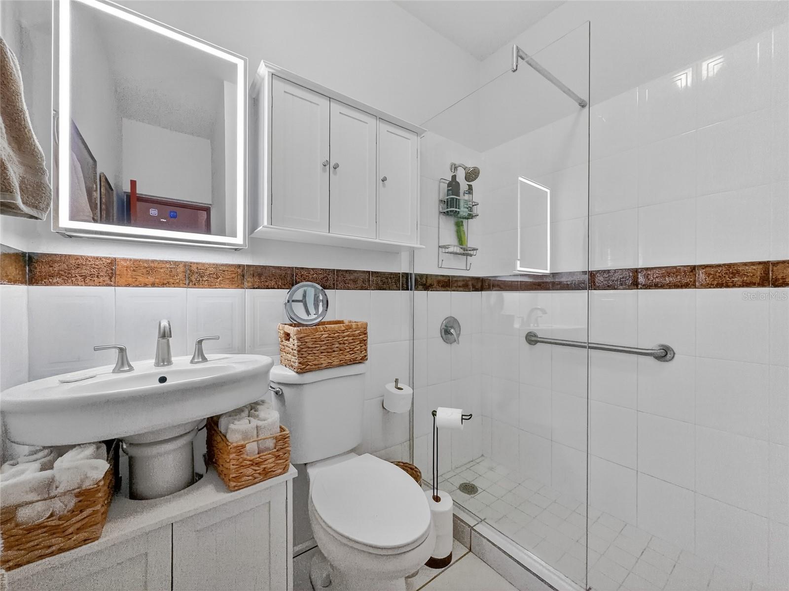 1 CARR 858 KM HM 2 . 1