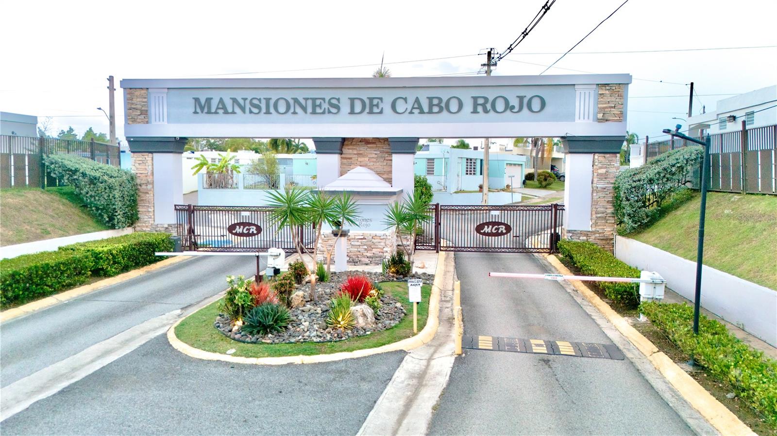 B-21 MANSIONES DE CABO ROJO