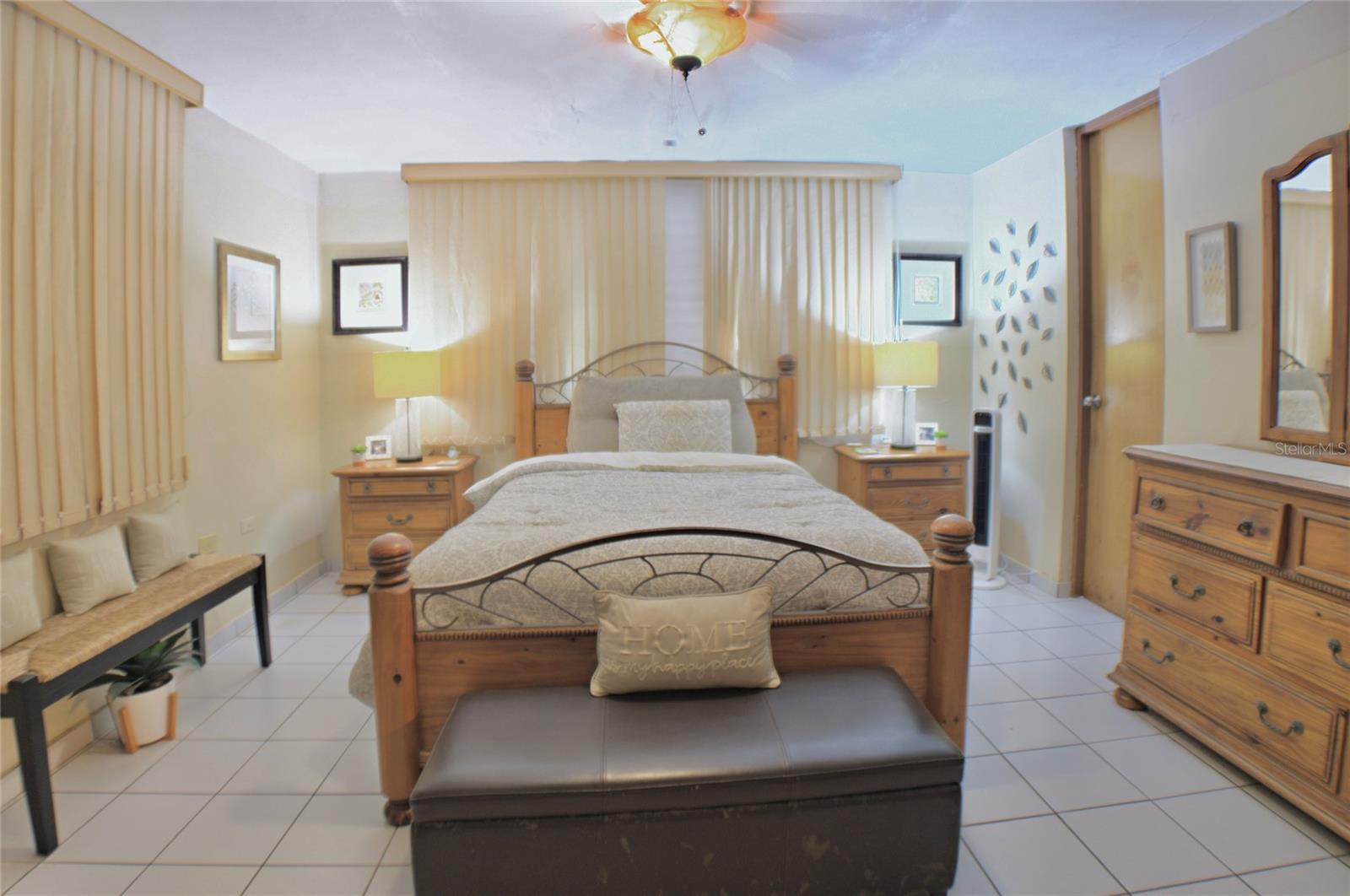 Calle 1 E-5 URB VALLE ESCONDIDO