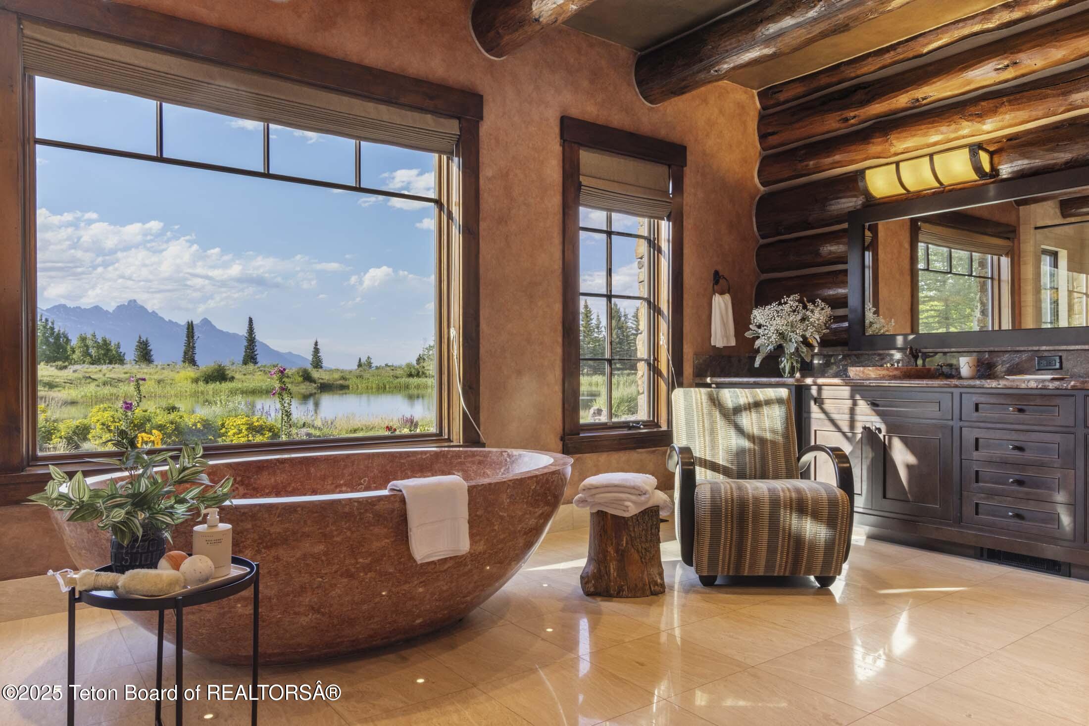 3000 N RIVA RIDGE Road