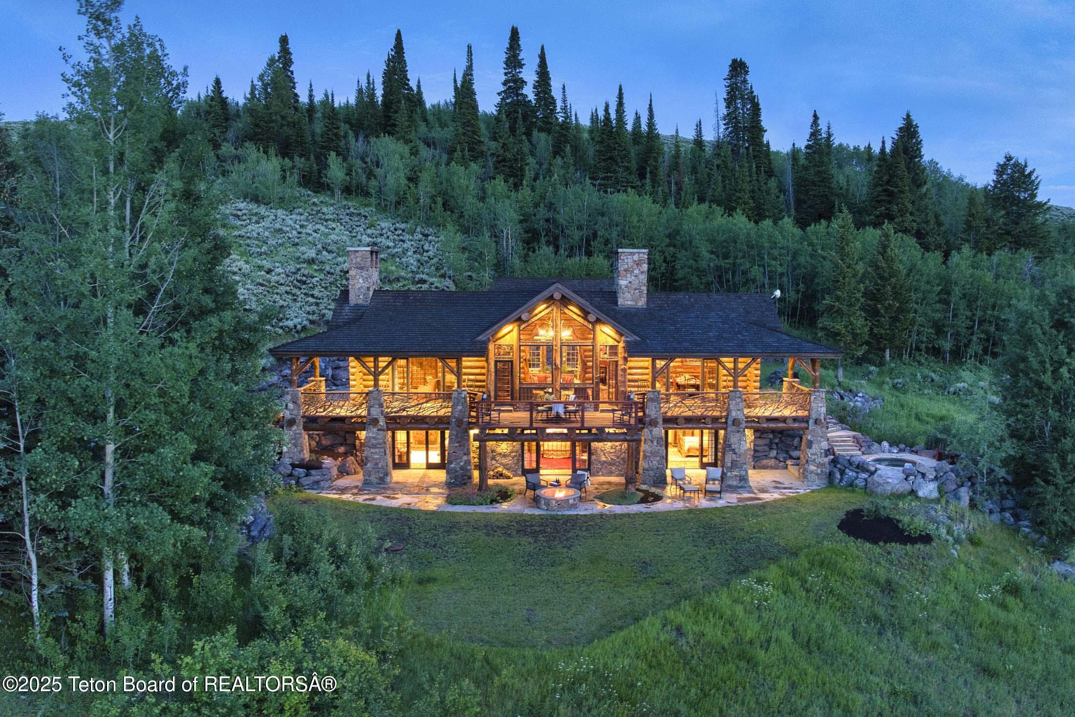 3000 N RIVA RIDGE Road