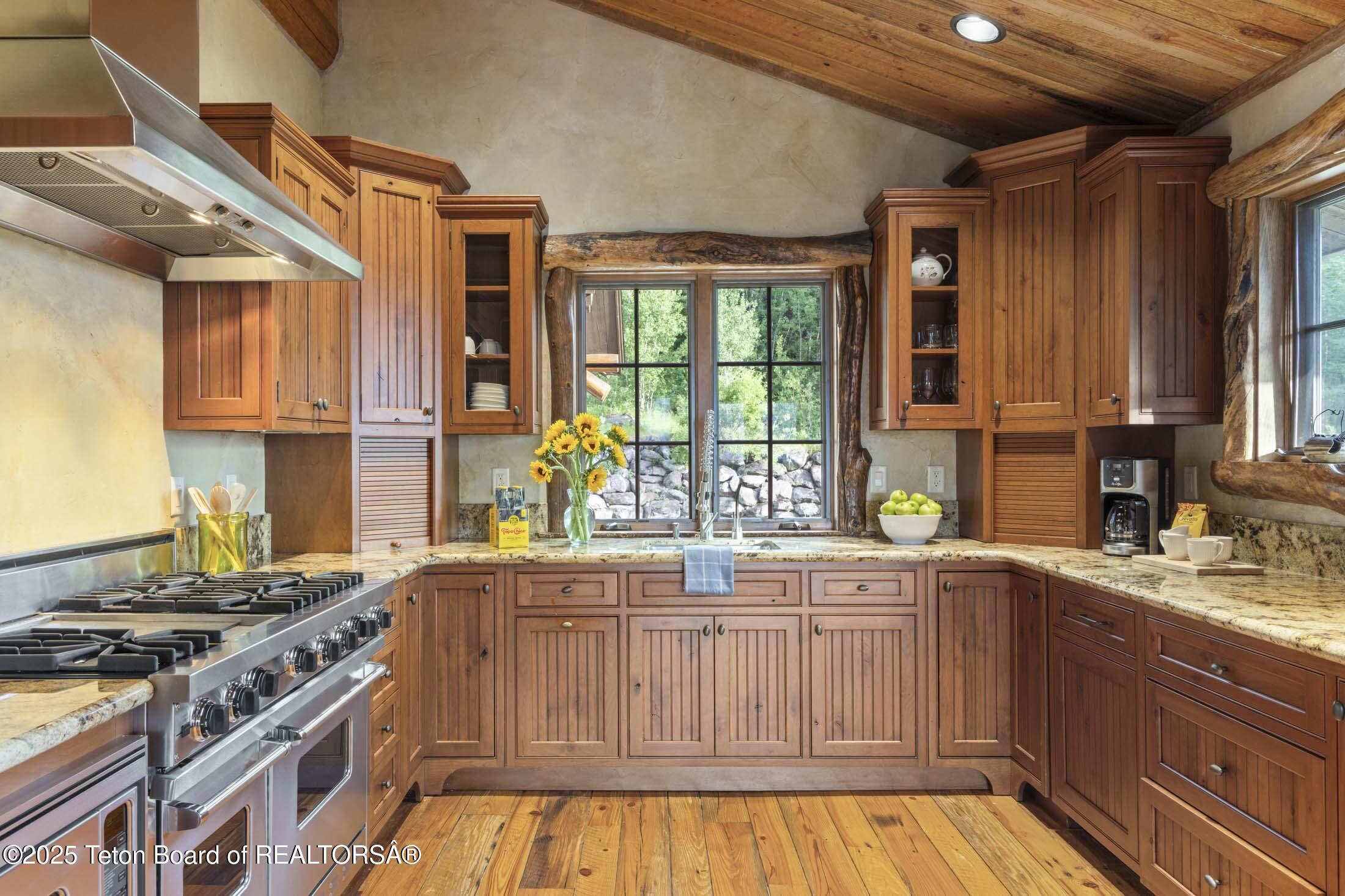 3000 N RIVA RIDGE Road