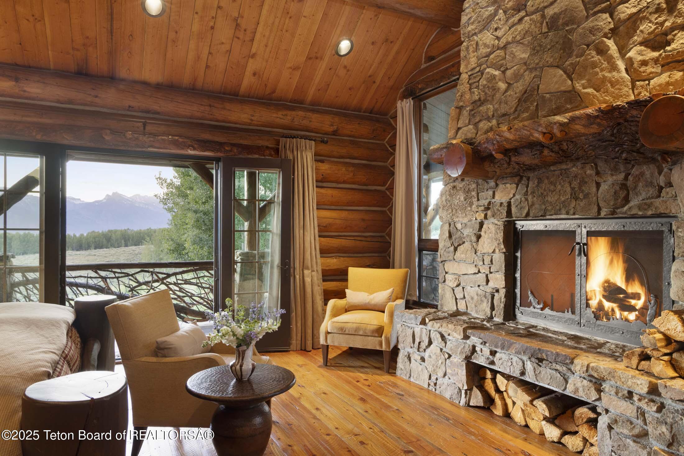 3000 N RIVA RIDGE Road