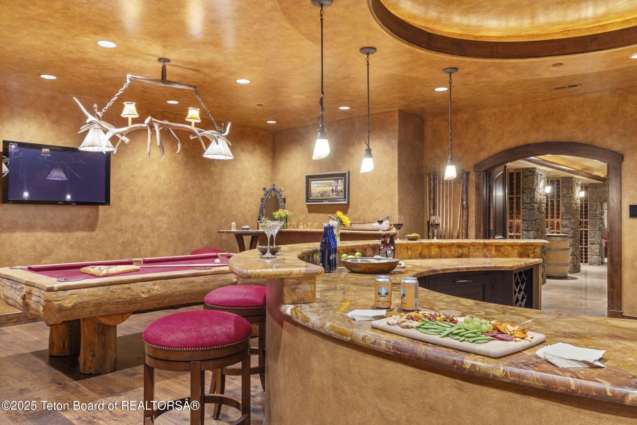 3000 N RIVA RIDGE Road