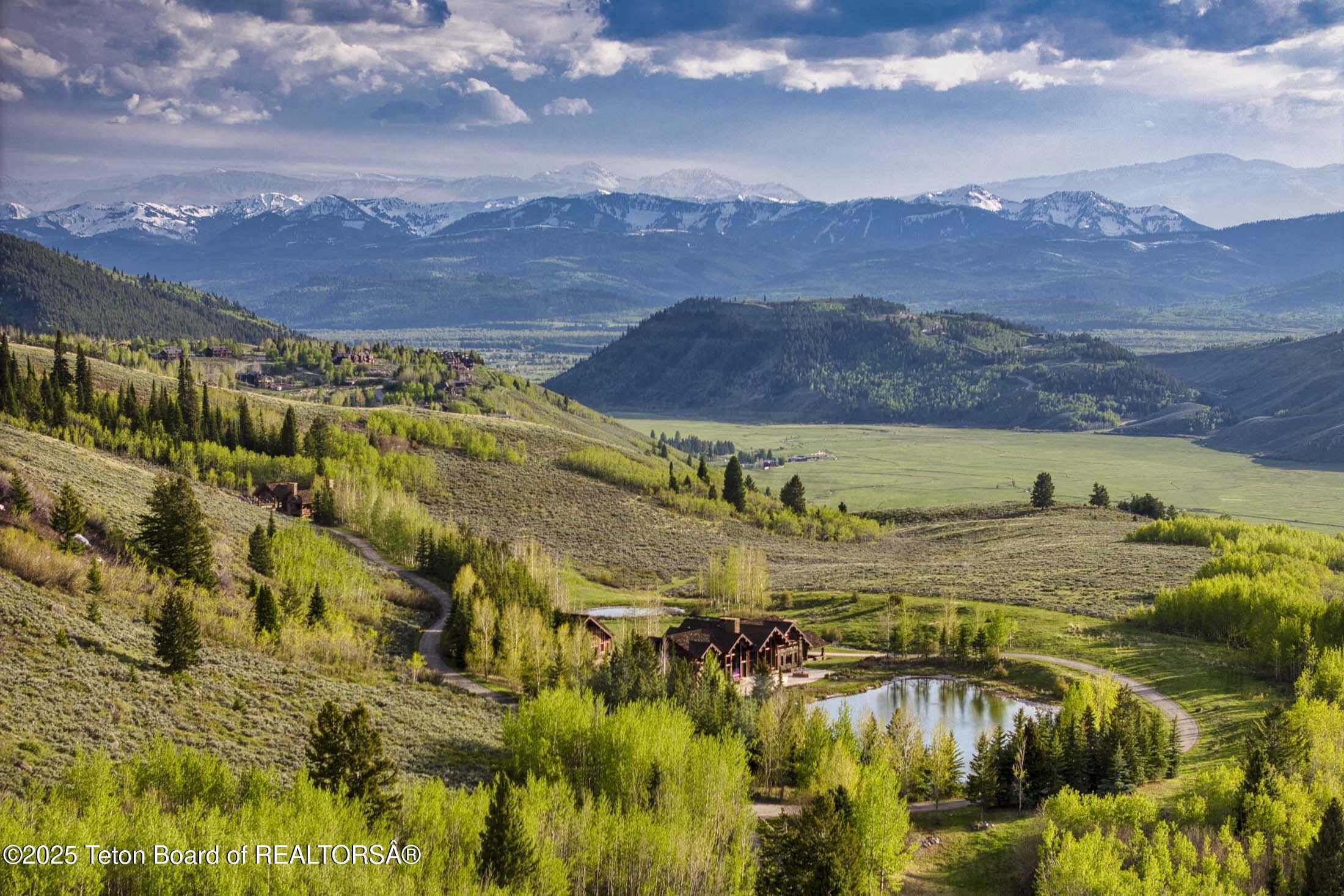 3000 N RIVA RIDGE Road