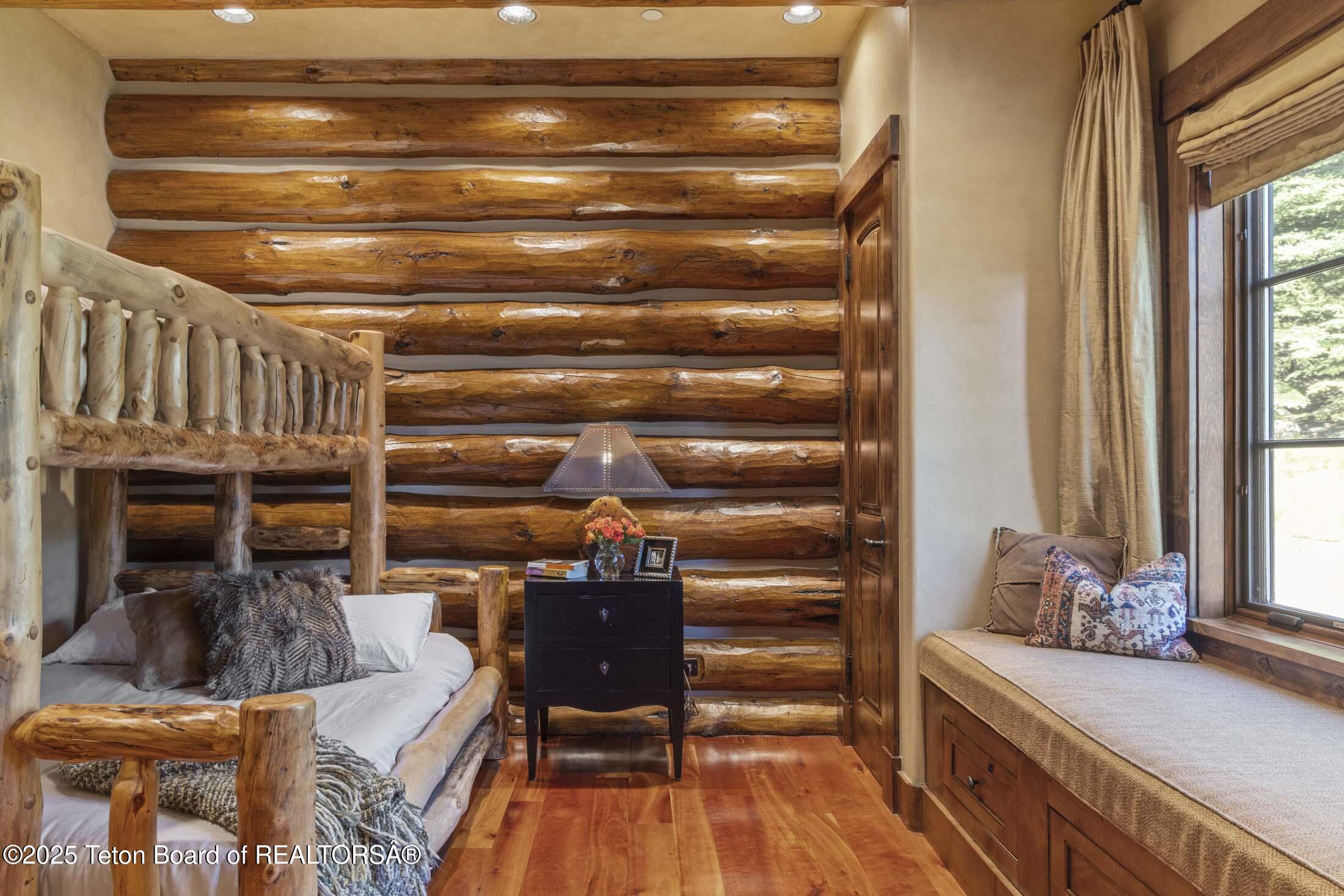 3000 N RIVA RIDGE Road