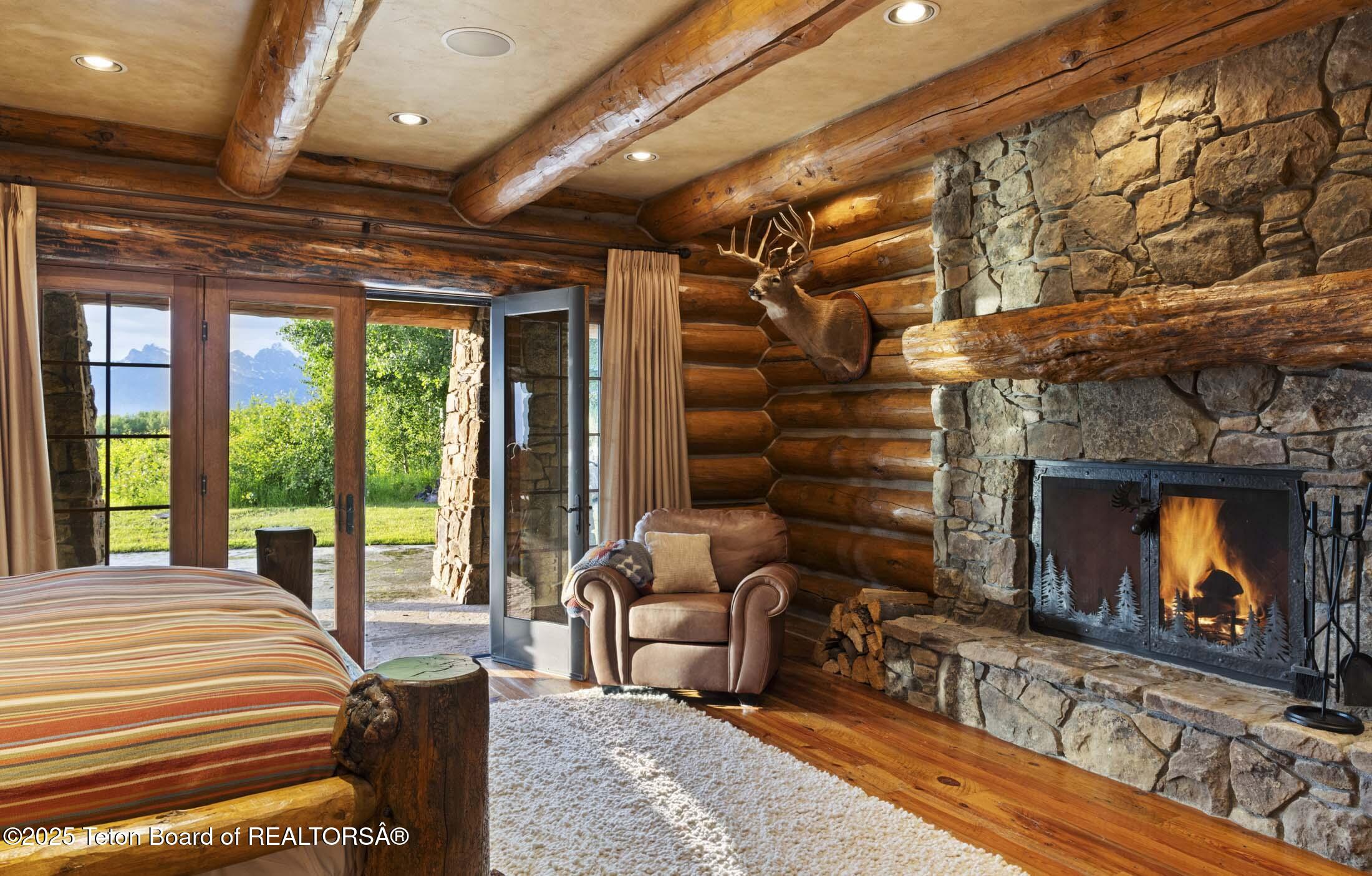 3000 N RIVA RIDGE Road