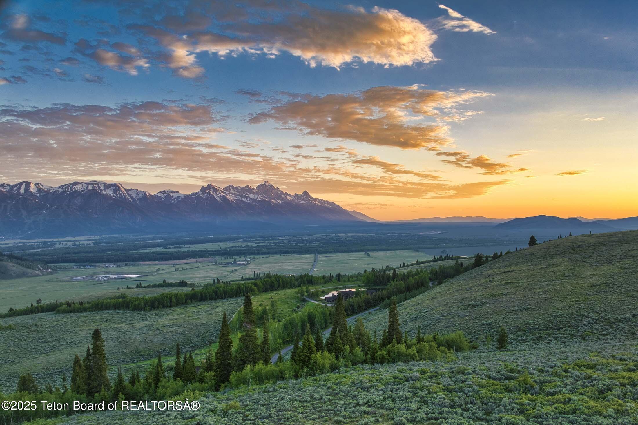 3000 N RIVA RIDGE Road