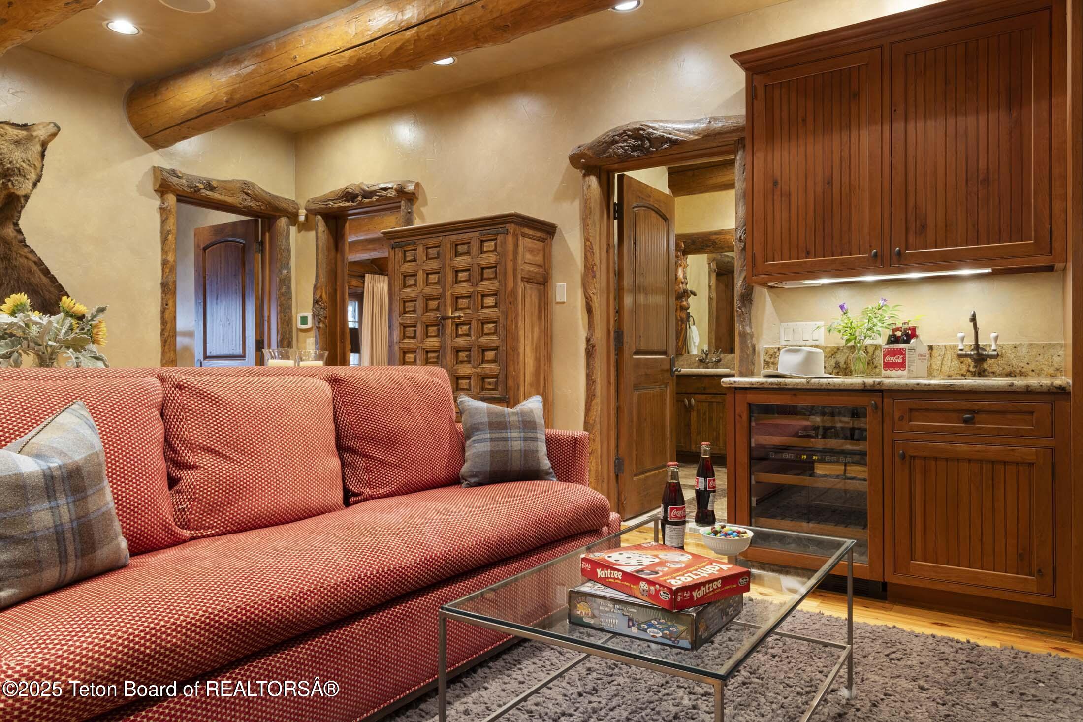 3000 N RIVA RIDGE Road