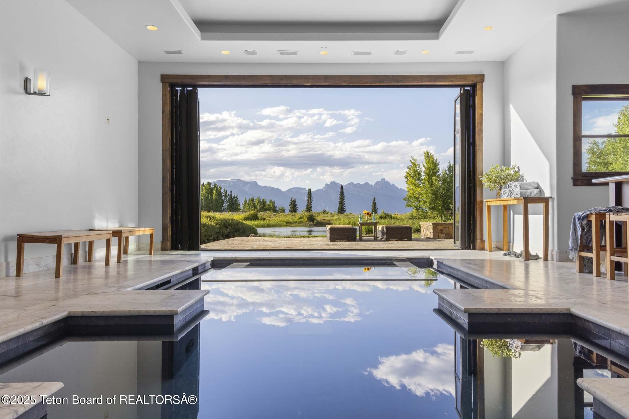 3000 N RIVA RIDGE Road