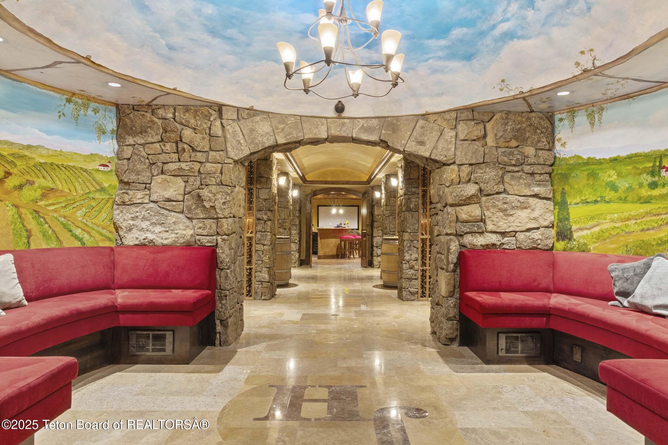 3000 N RIVA RIDGE Road