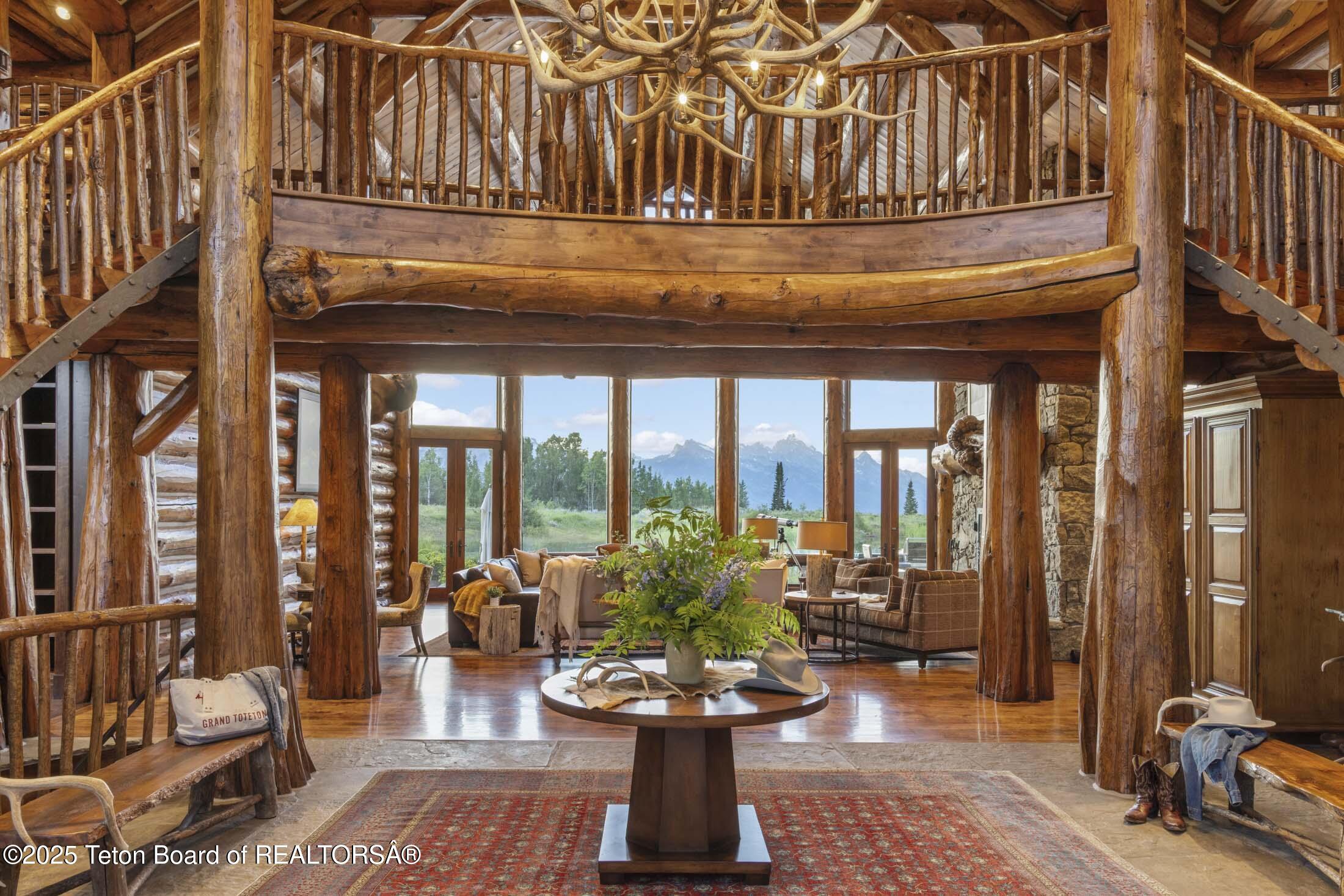 3000 N RIVA RIDGE Road