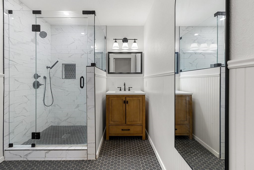 618 Cross Mountain Dr