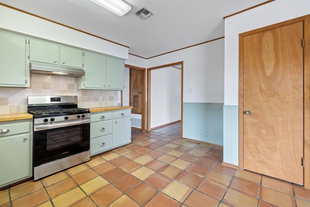 618 Cross Mountain Dr