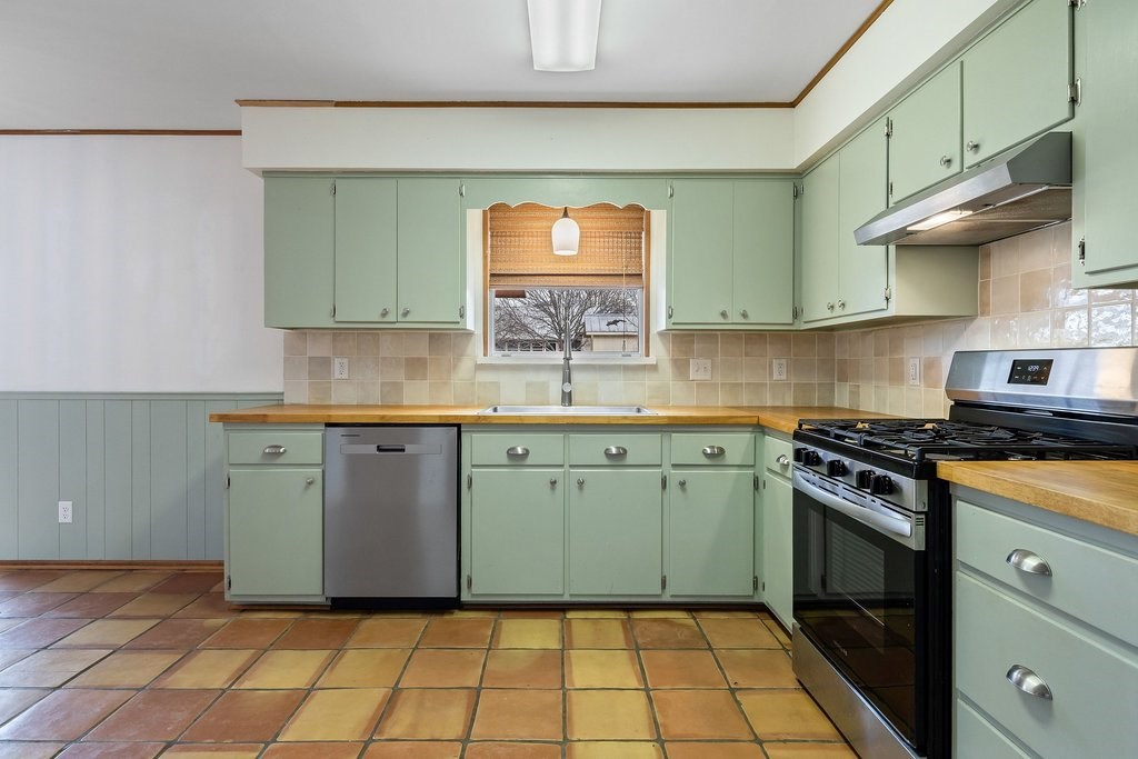 618 Cross Mountain Dr