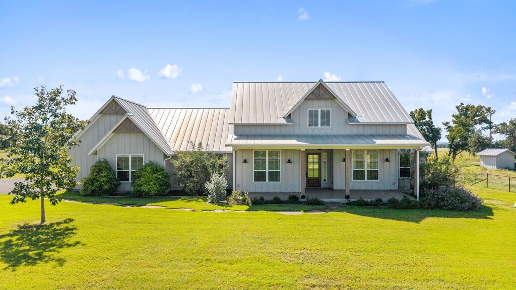 320 Spencer Ct