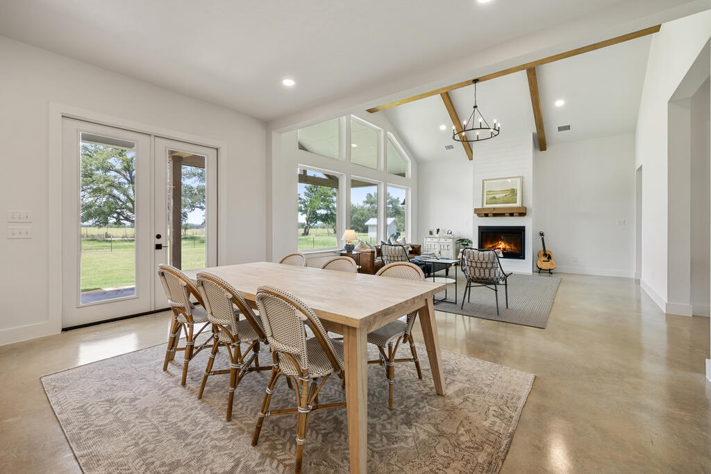 320 Spencer Ct