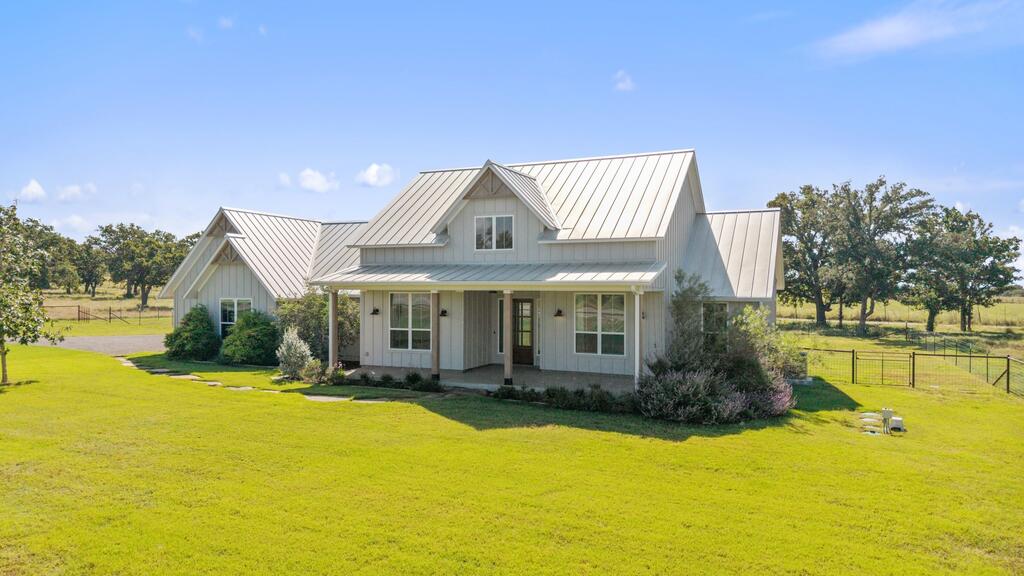 320 Spencer Ct
