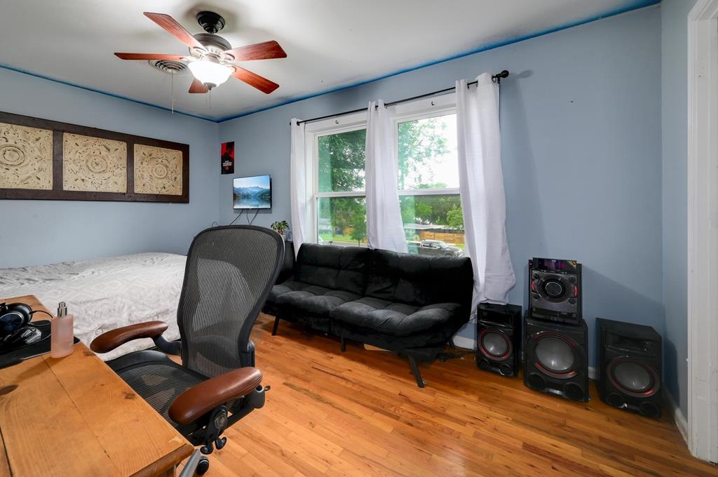 1518 Glen Rd 4