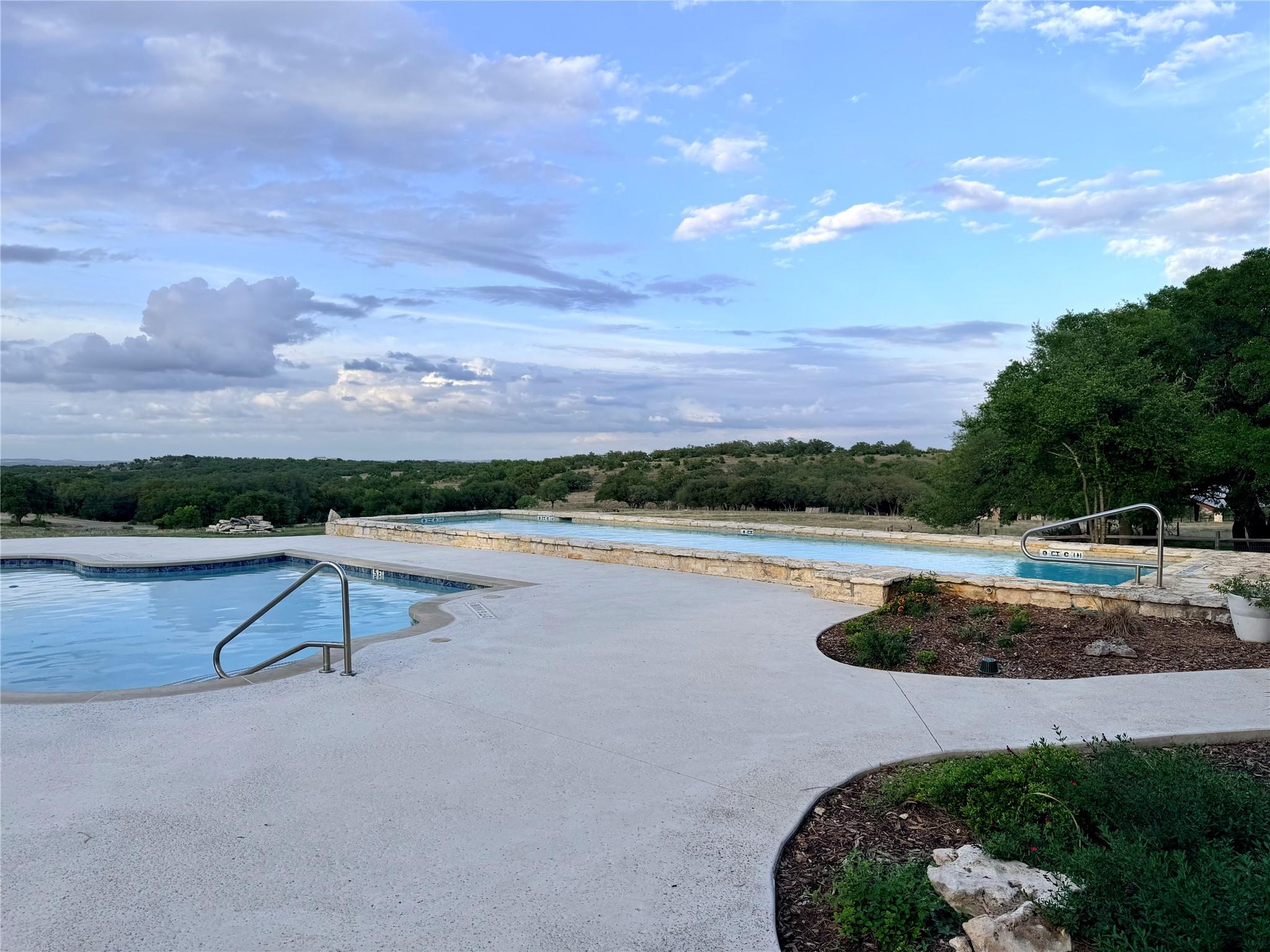 768 N Walnut Springs RD