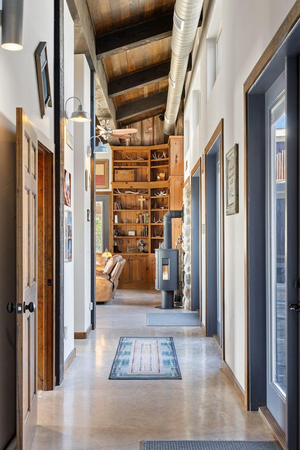 1292 Upper Turtle Creek RD