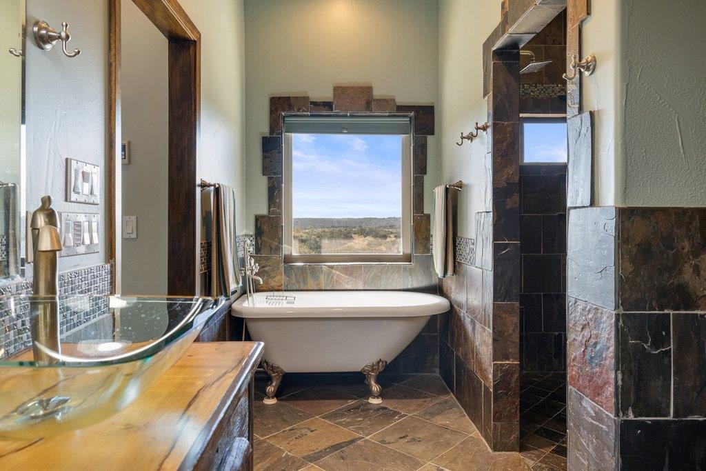 1292 Upper Turtle Creek RD