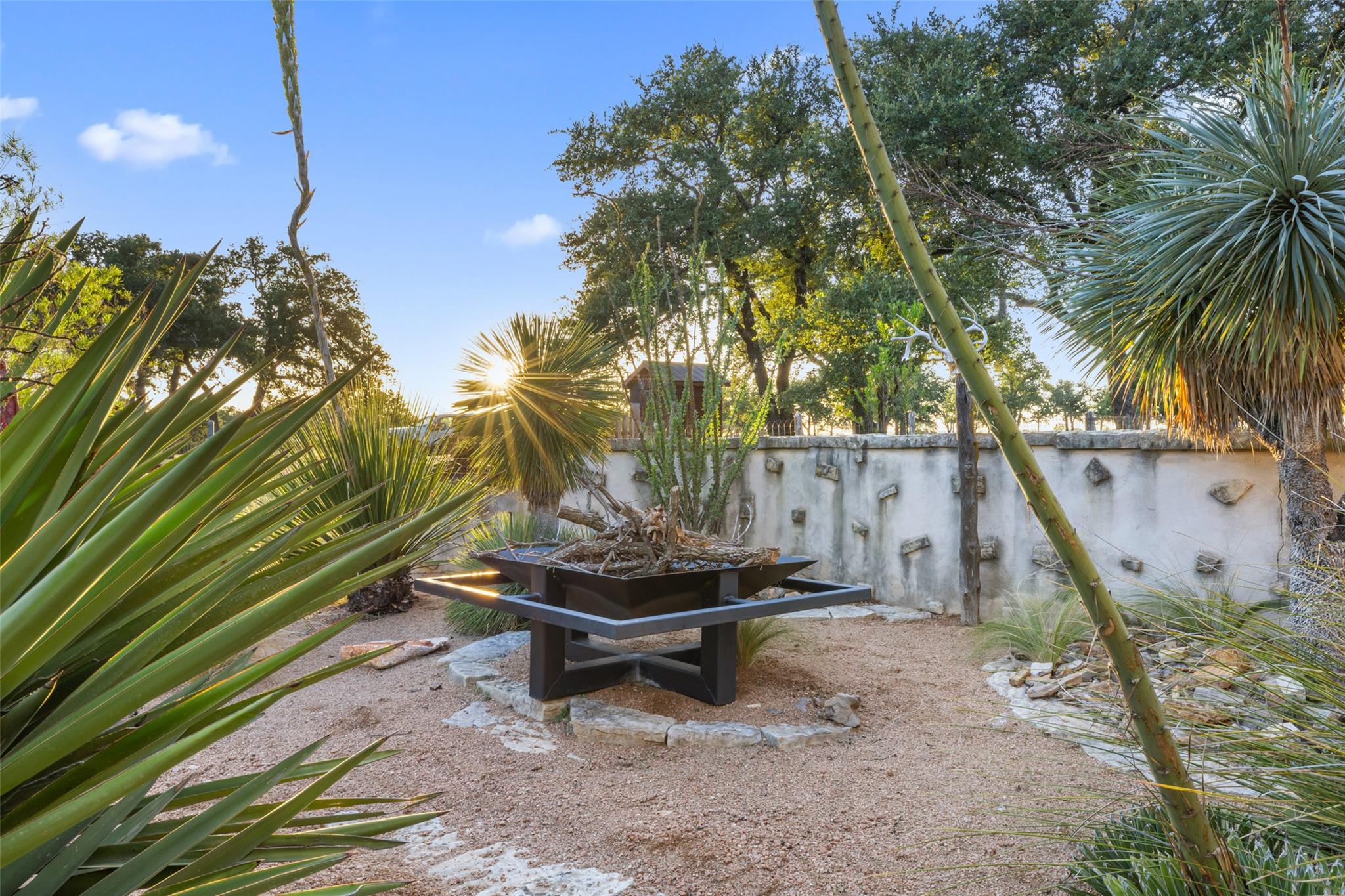 237 Draper Smith LN