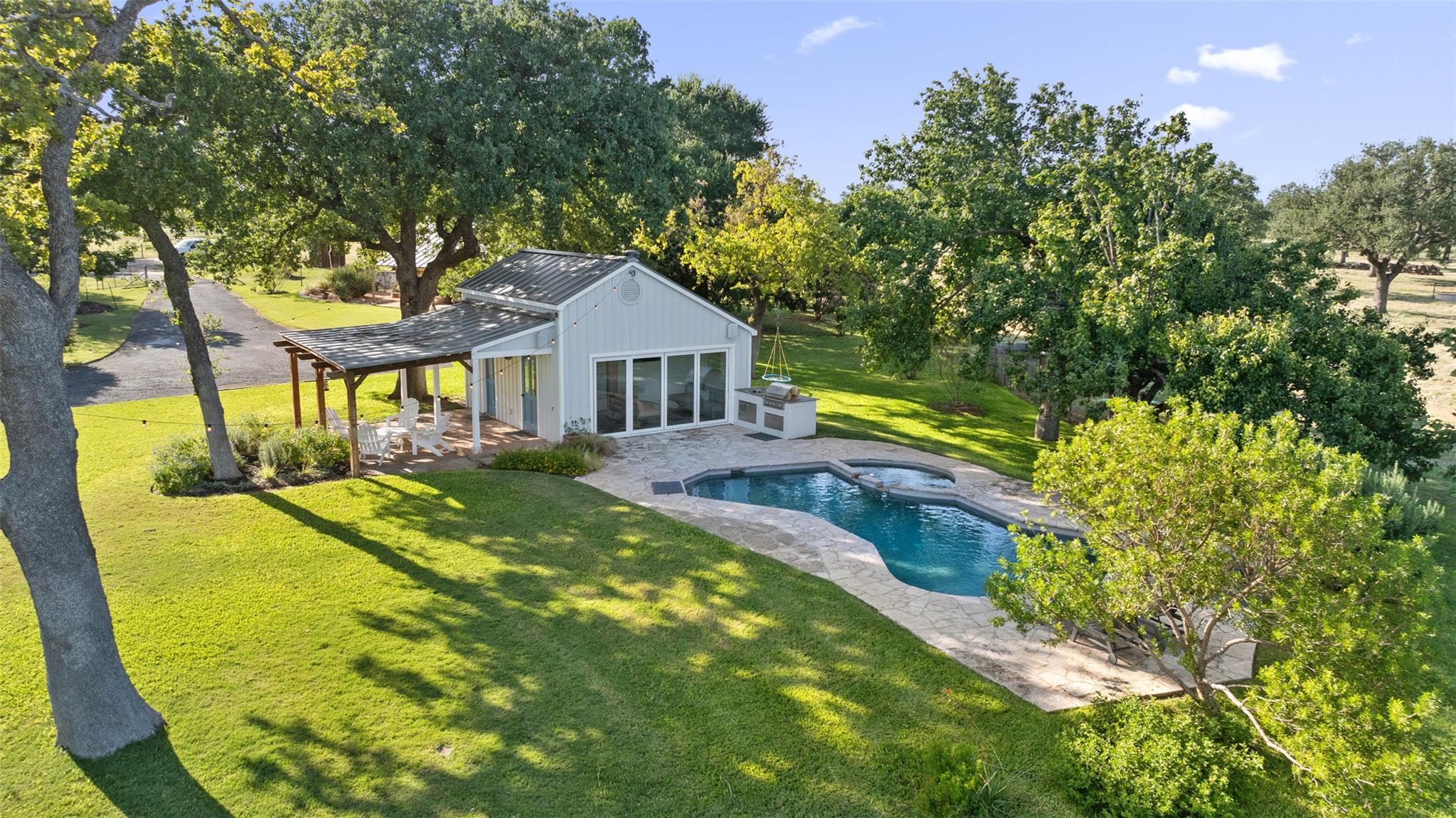 237 Draper Smith LN