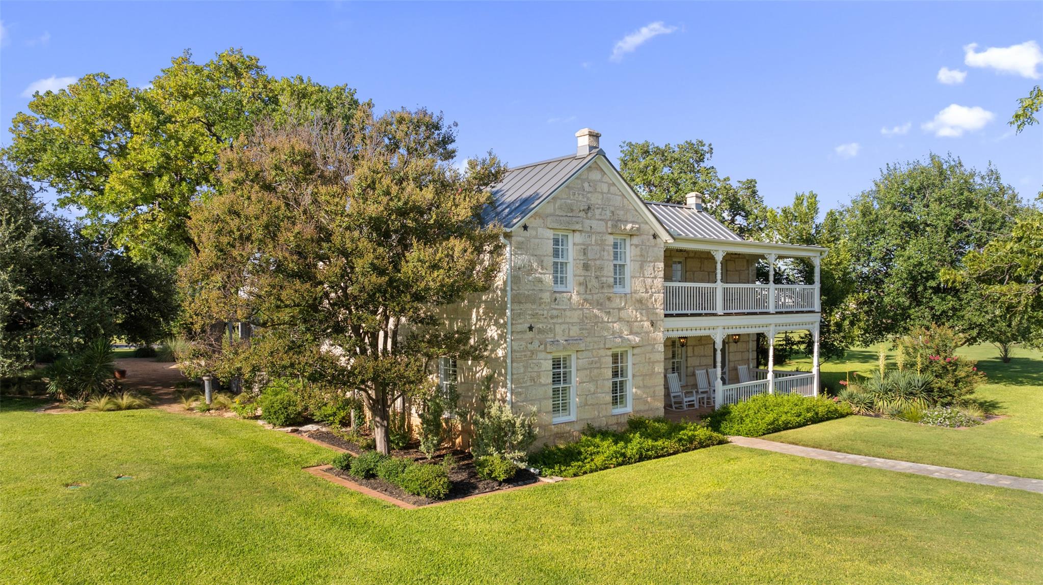 237 Draper Smith LN