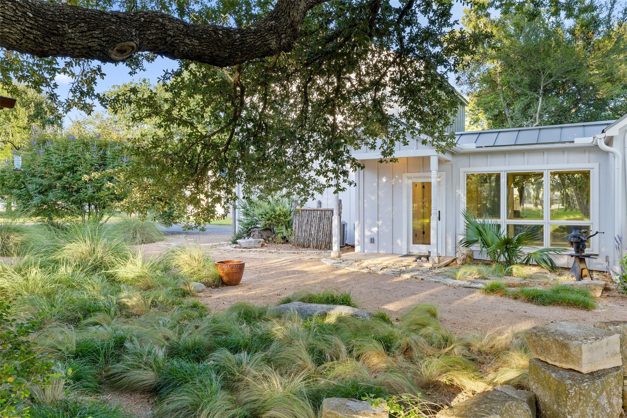 237 Draper Smith LN