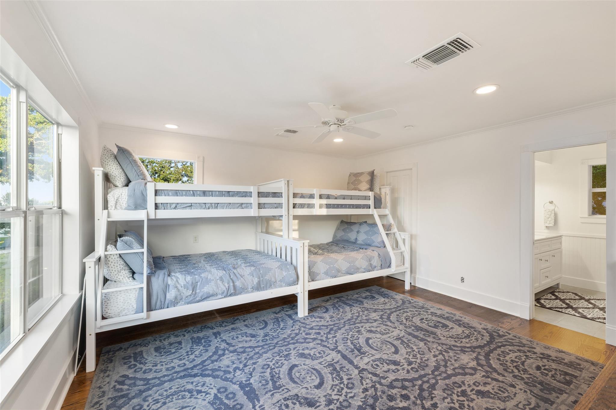 237 Draper Smith LN
