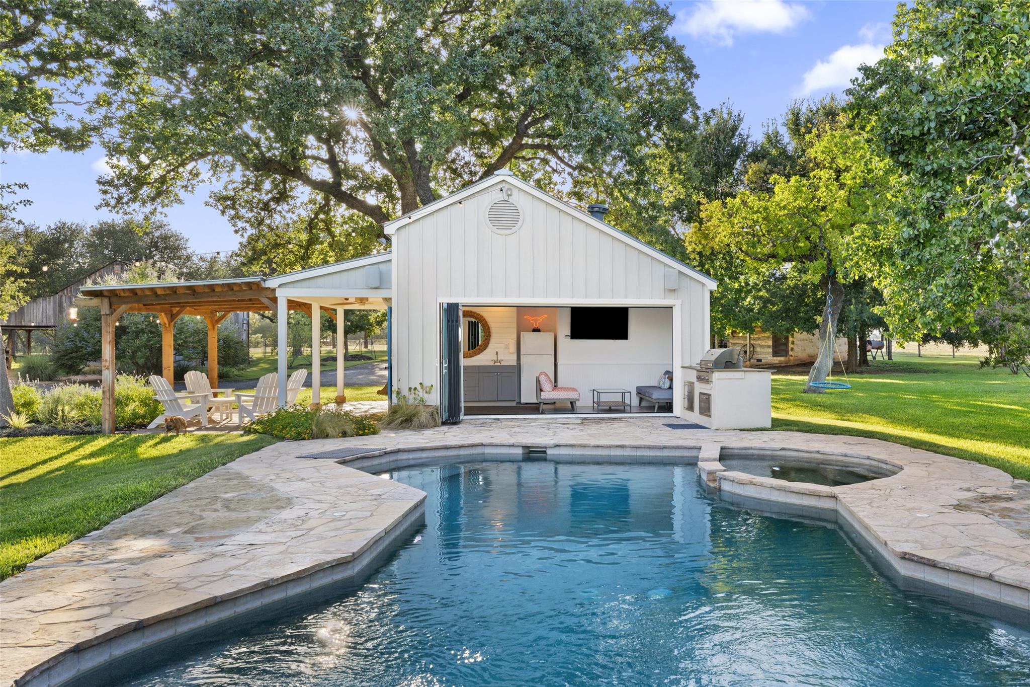 237 Draper Smith LN