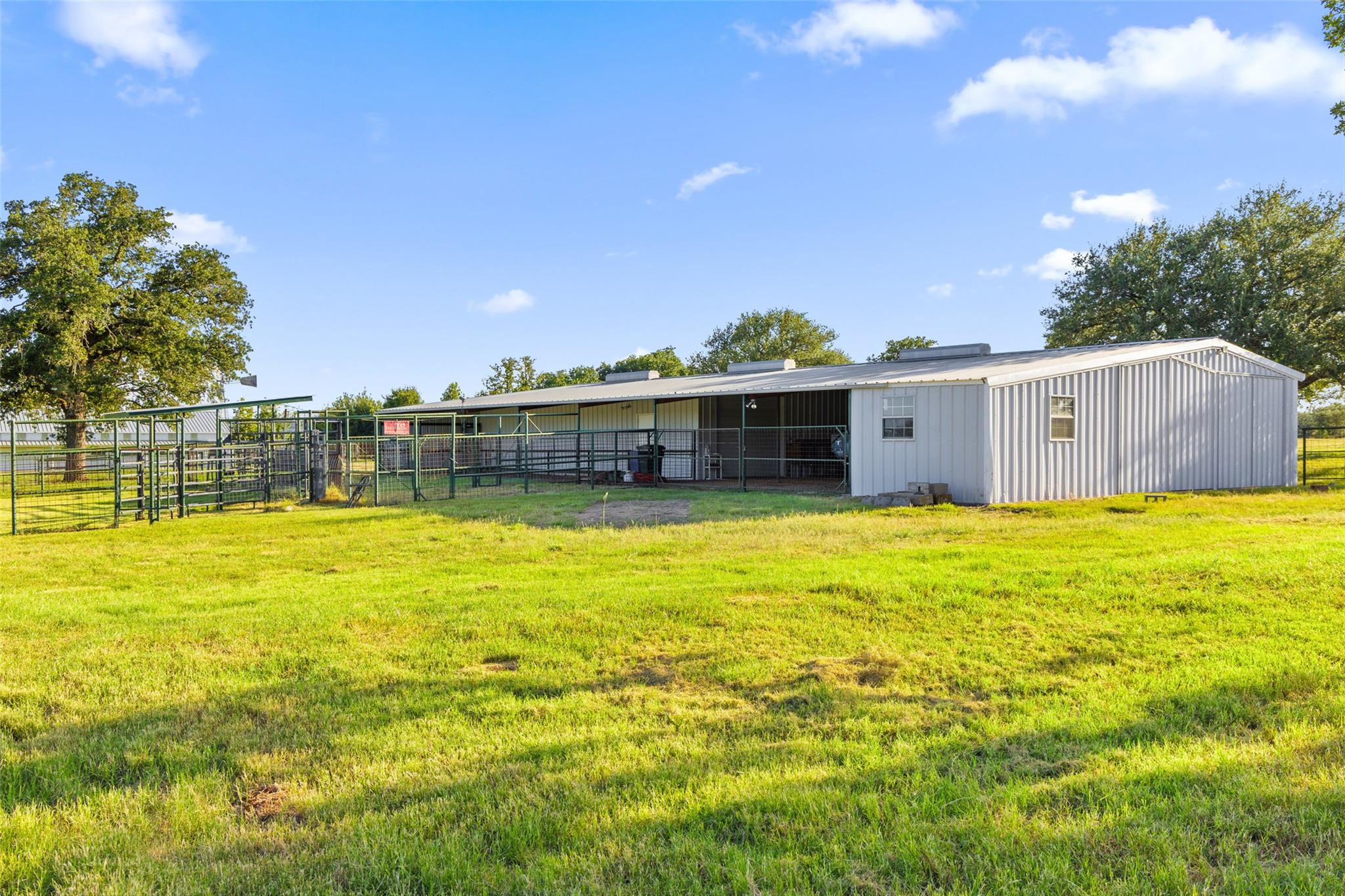 237 Draper Smith LN
