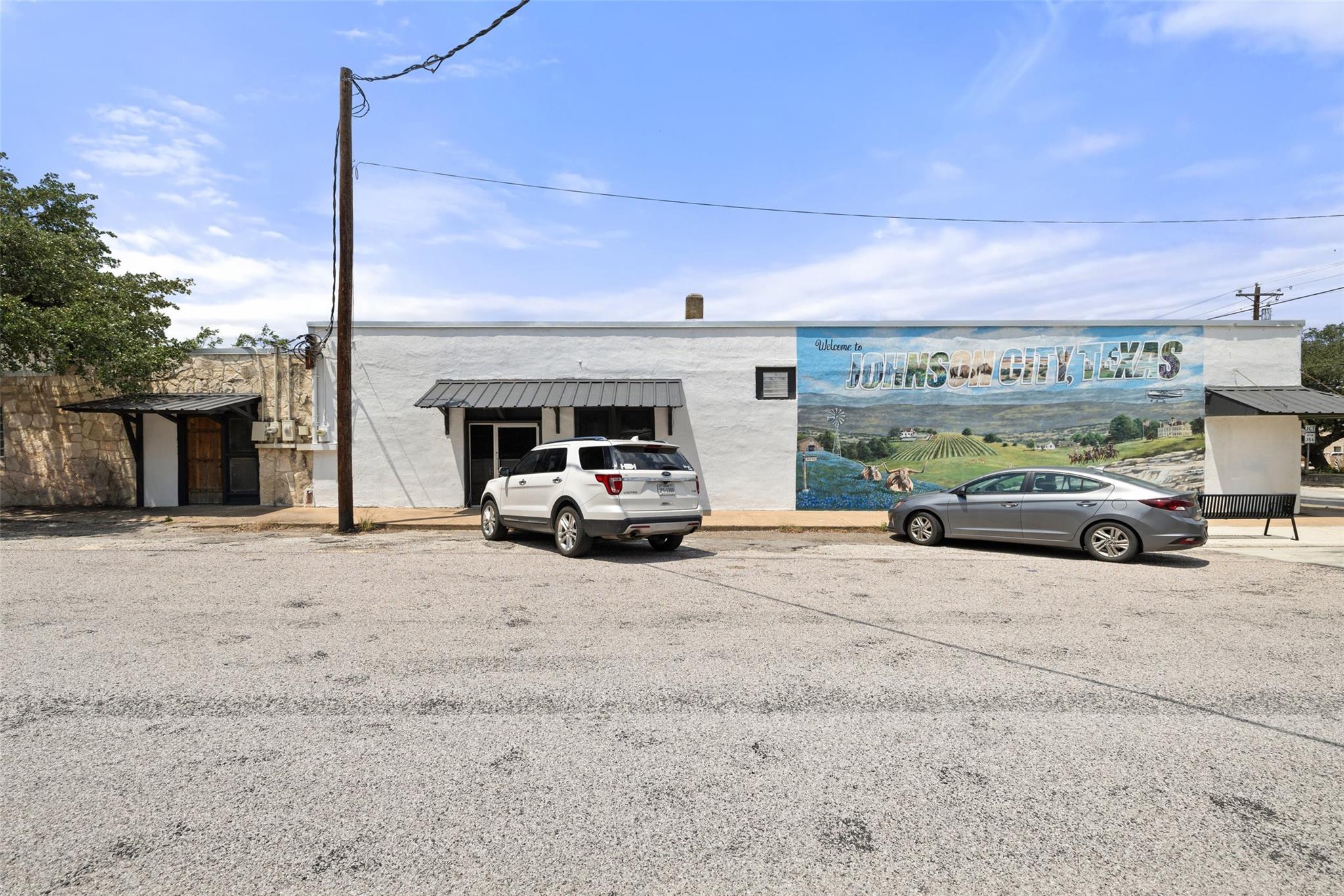 112 E Main ST
