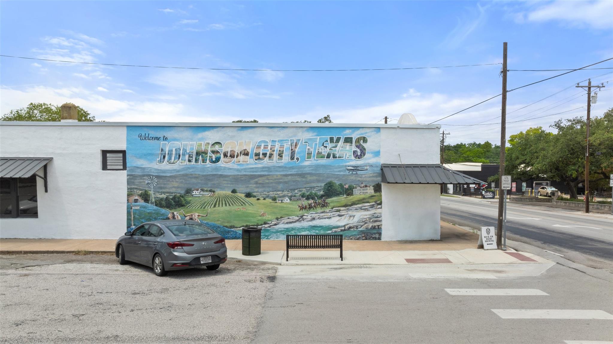 112 E Main ST