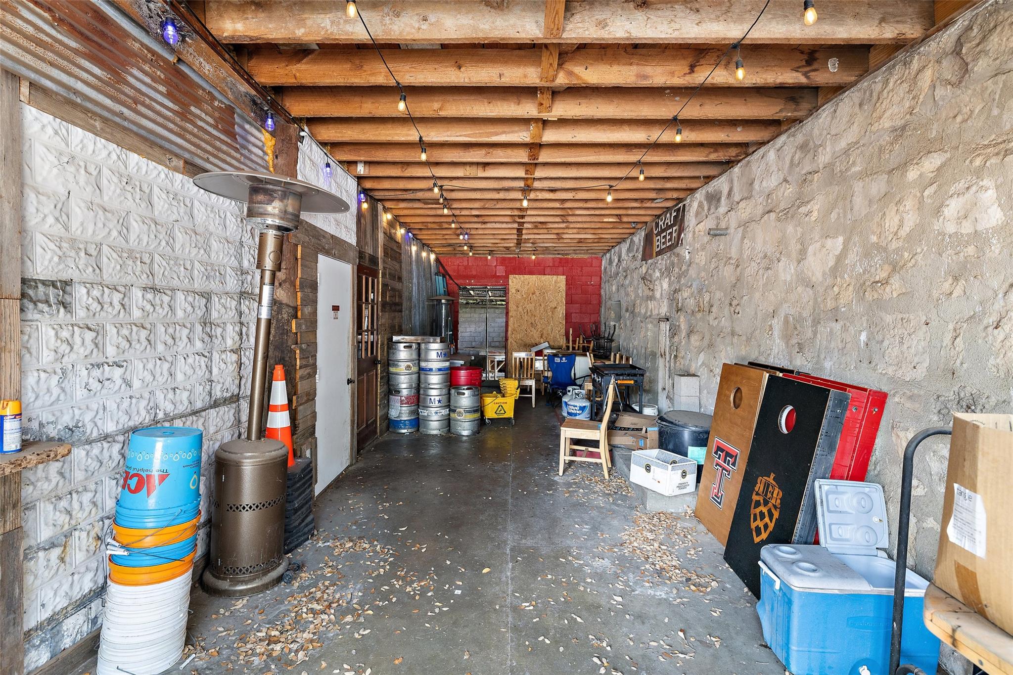 112 E Main ST