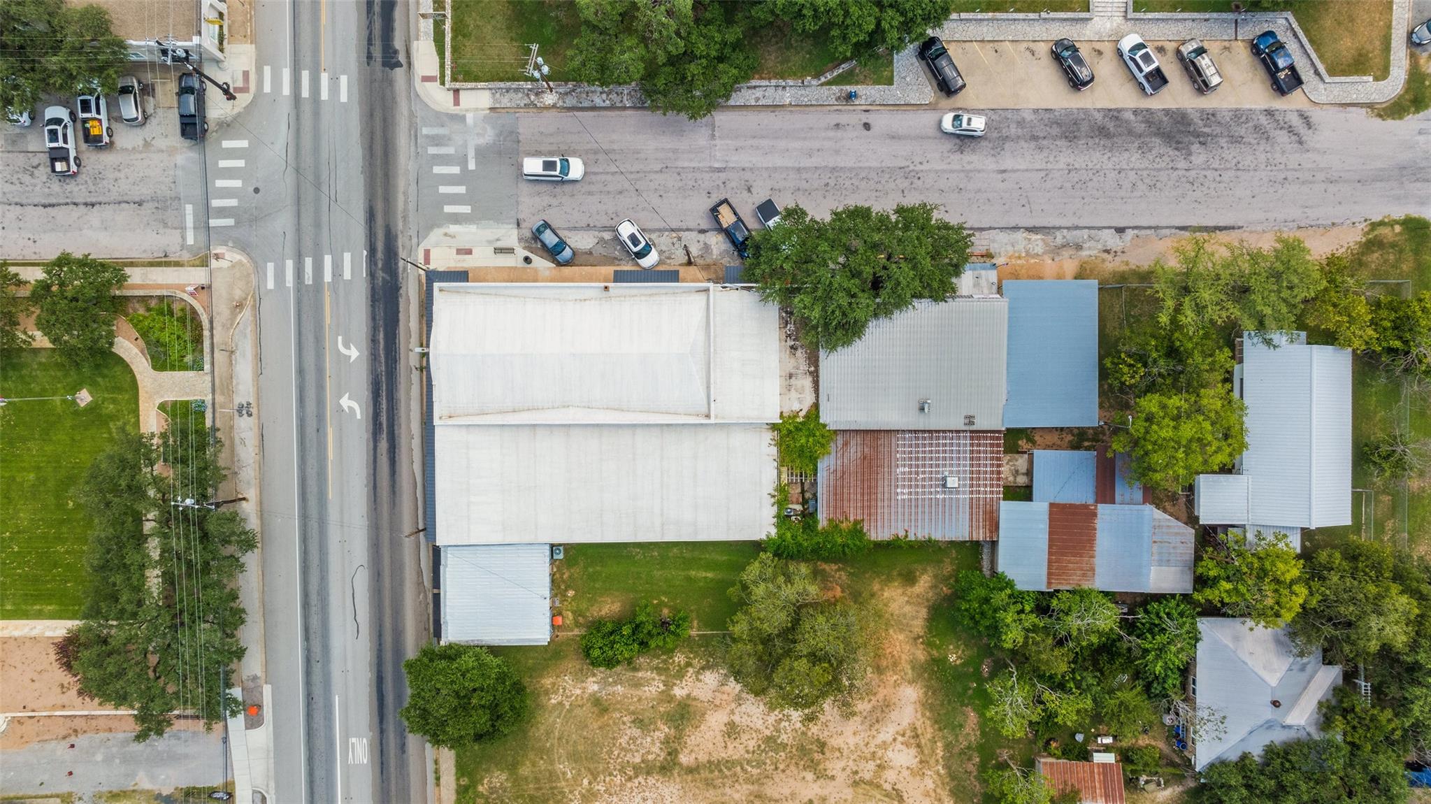 112 E Main ST