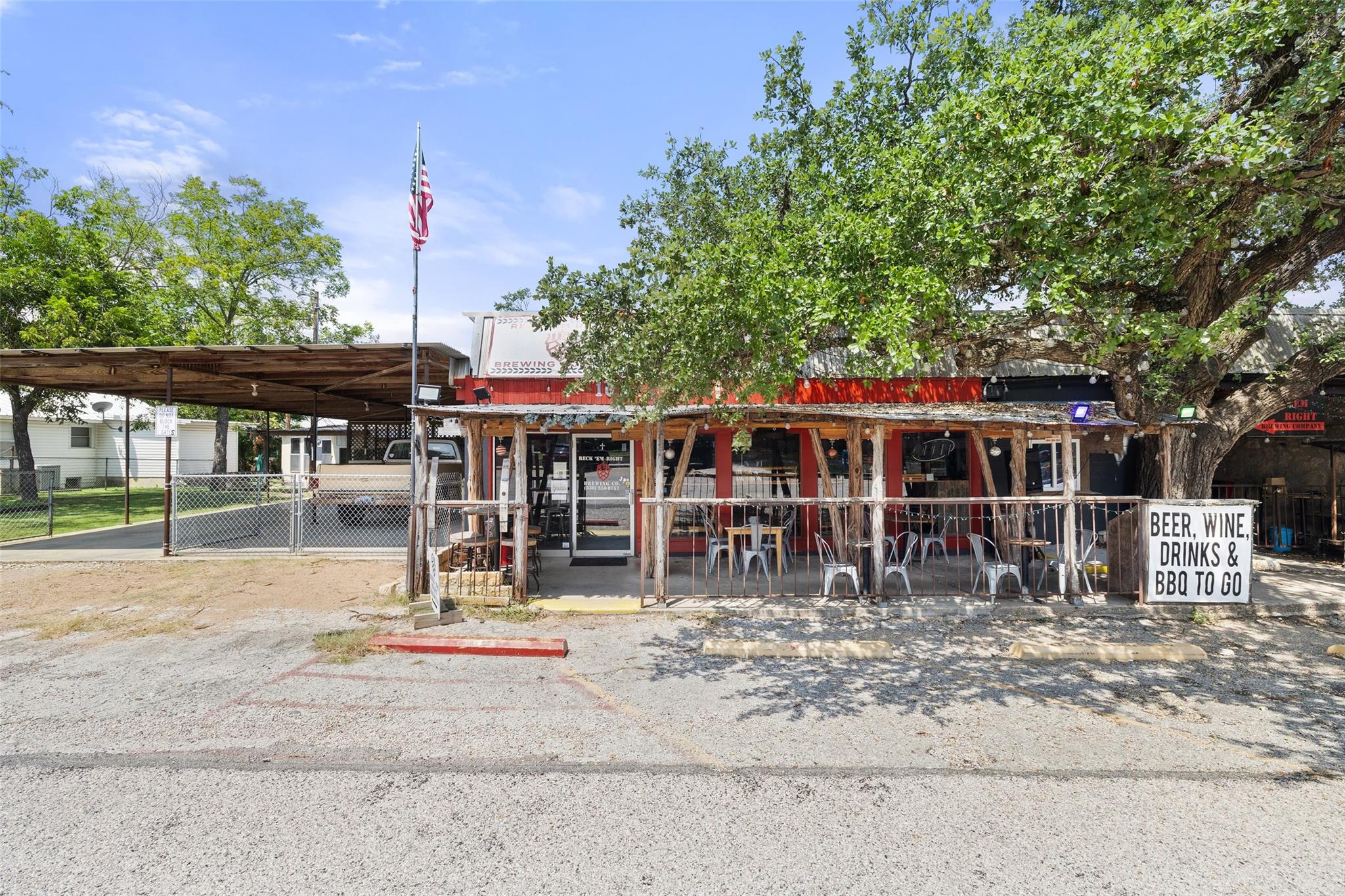 112 E Main ST