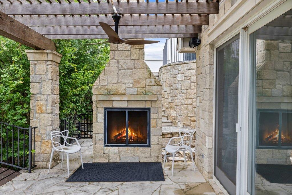 1421 Circle Ridge DR