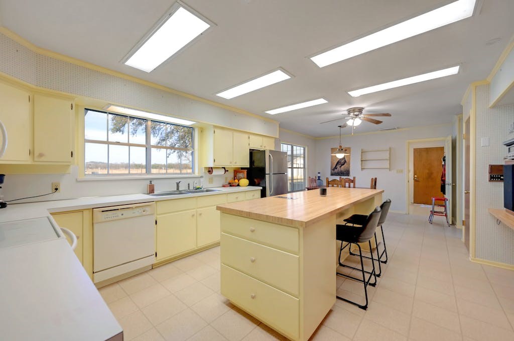 165 Spencer Ct