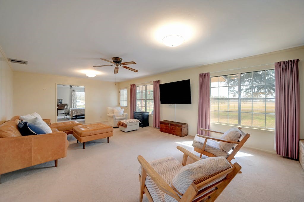 165 Spencer Ct