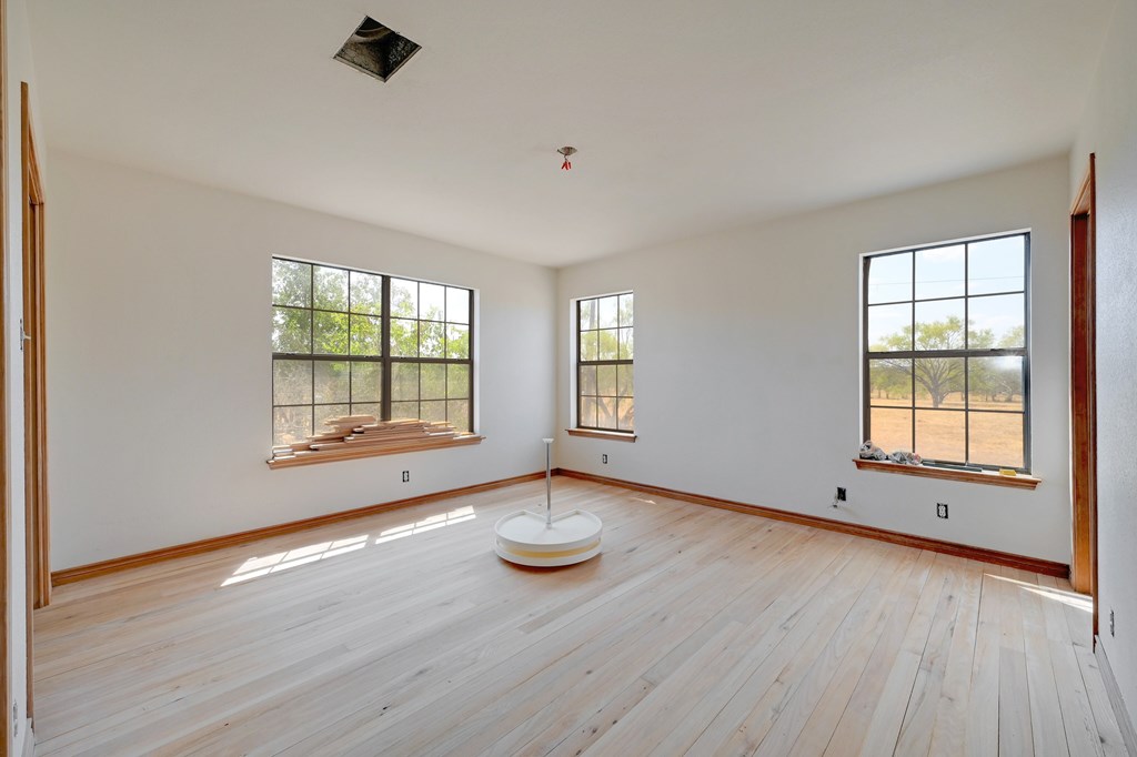 300 Pedernales Estates Road