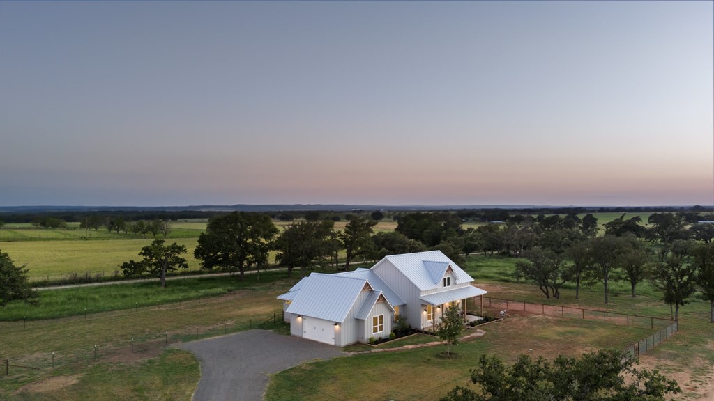 320 Spencer Ct