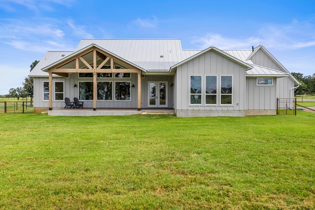 320 Spencer Ct