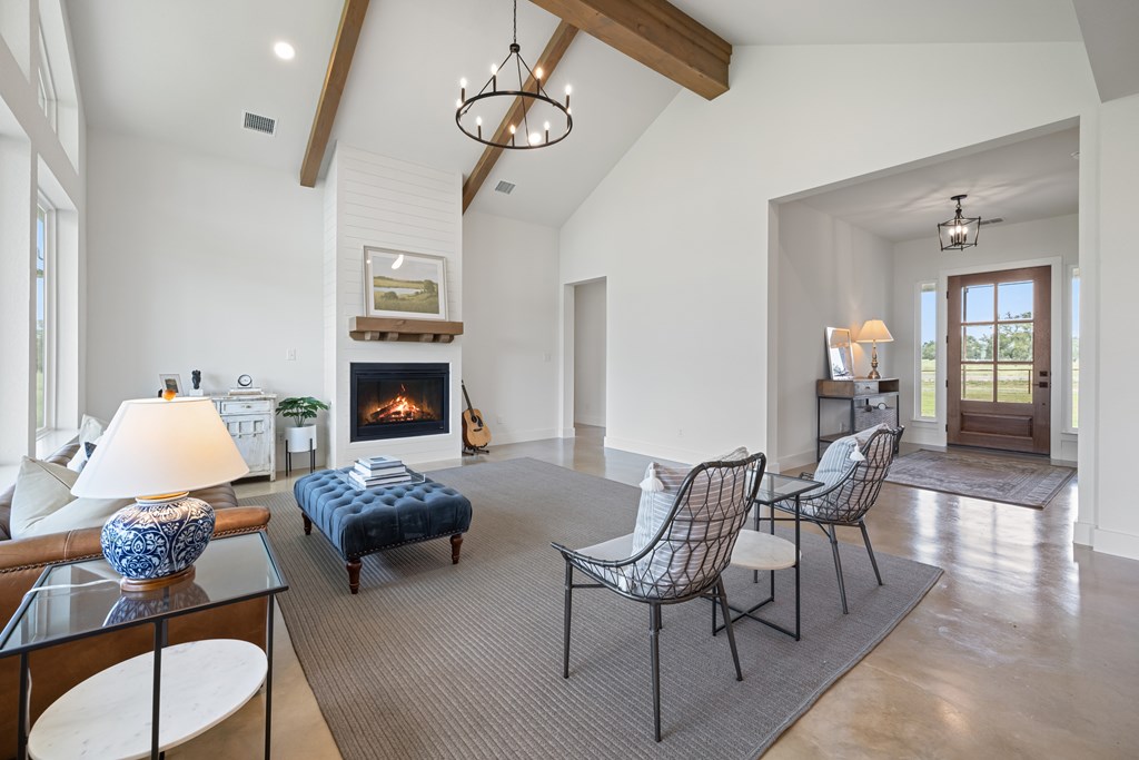 320 Spencer Ct