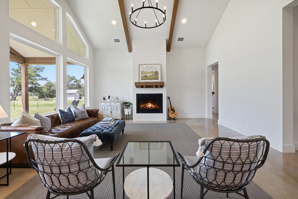 320 Spencer Ct