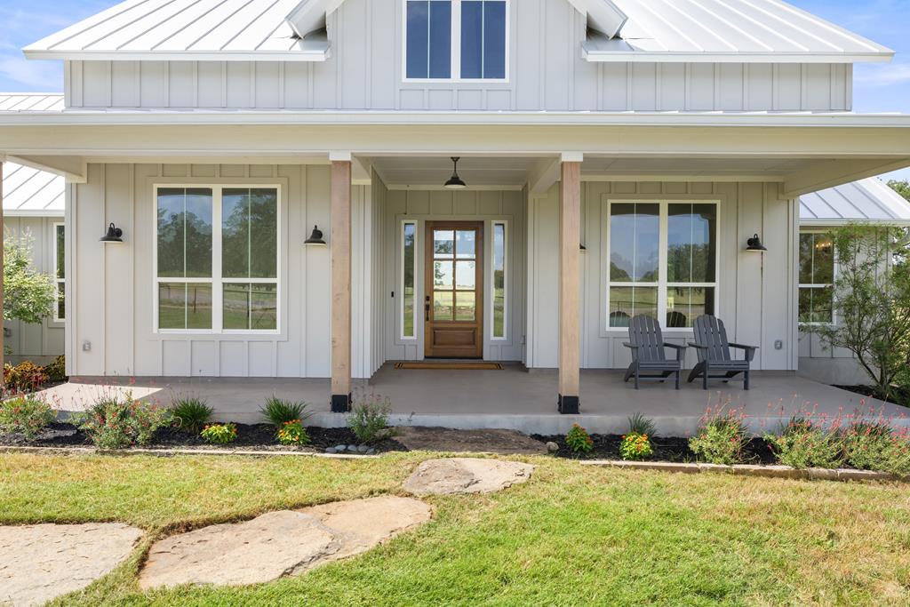 320 Spencer Ct