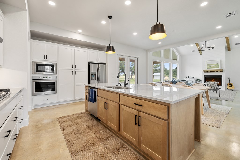 320 Spencer Ct