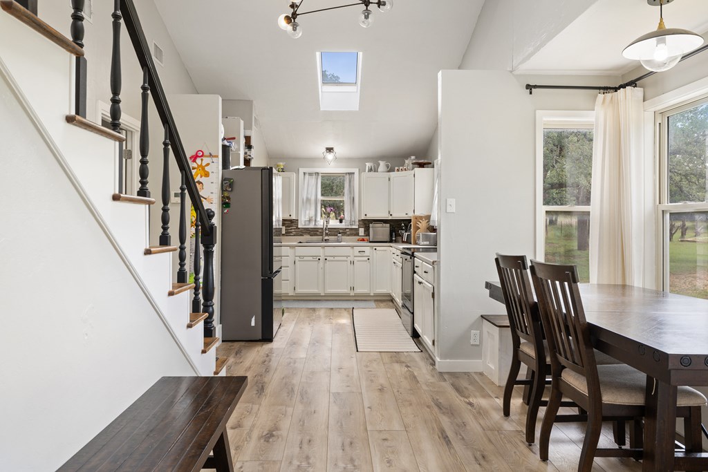 396 Ranch Rd 2721