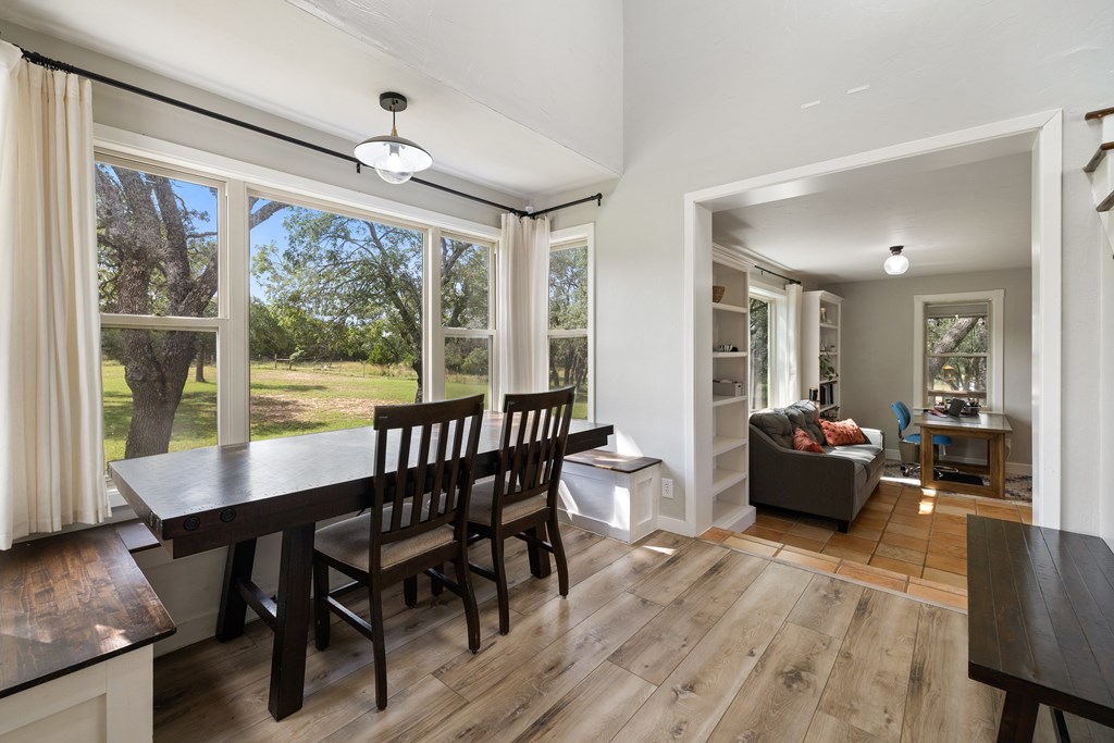 396 Ranch Rd 2721